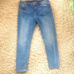 Vigoss “Marley” Super Skinny Jeans. Size 33/28